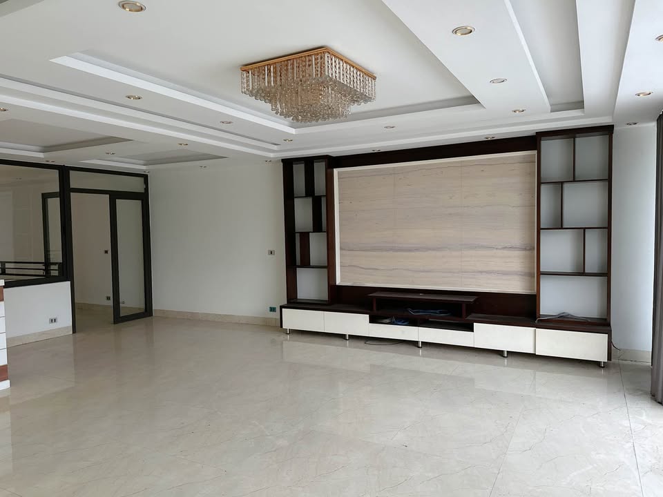 Nhà phố Cẩm Bình, Cẩm Phả 211m² giá 11.5 tỷ - Kinh doanh sầm uất ngay mặt đường