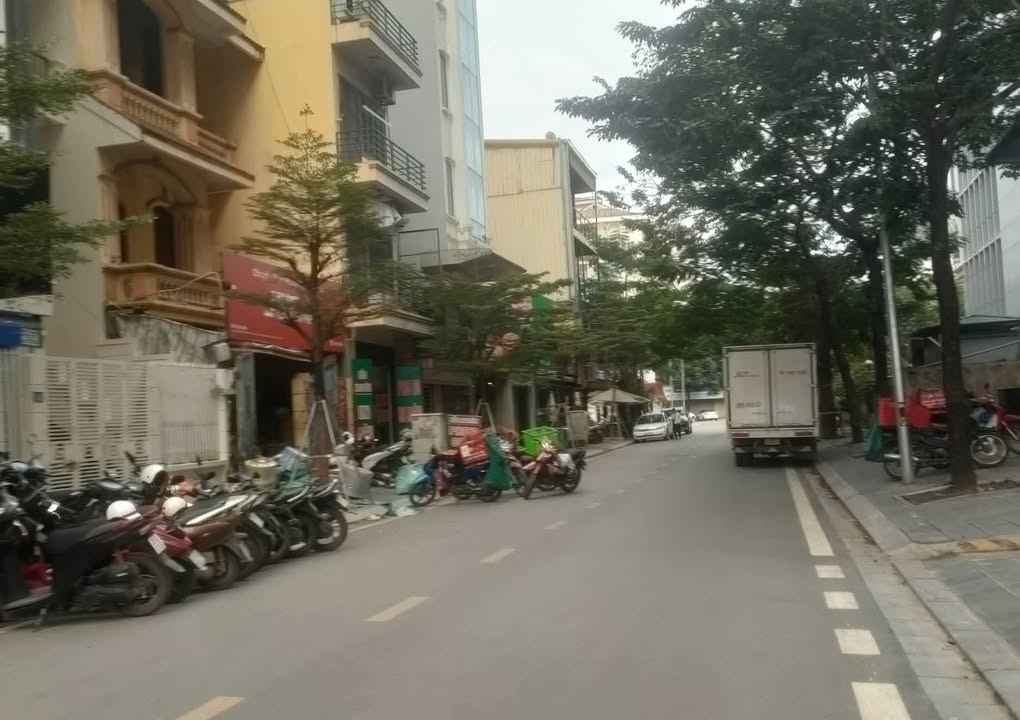 Nhà phân lô Nghĩa Đô 85m² giá 29 tỷ - Ô tô tránh, vỉa hè kinh doanh sầm uất!