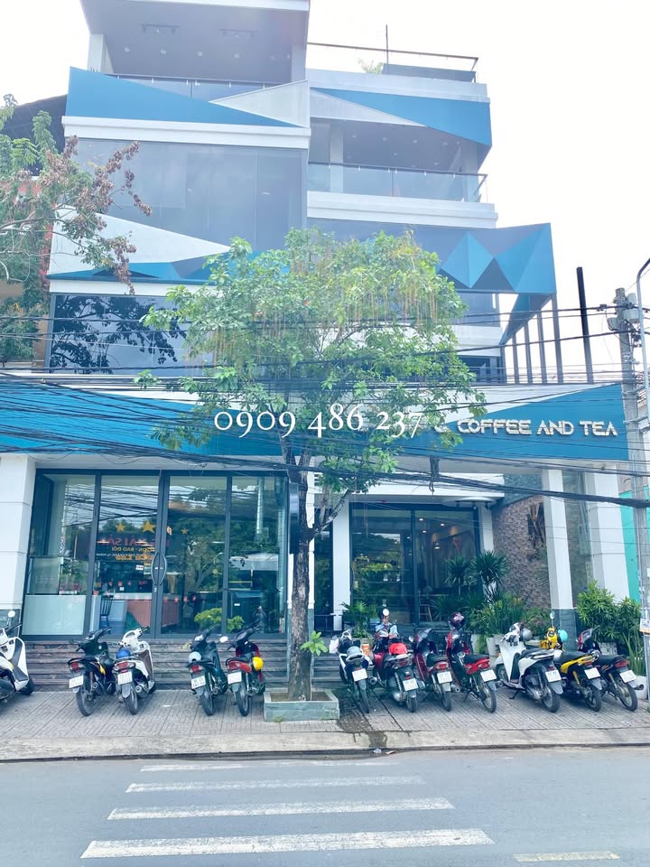 Cho thuê mặt bằng trệt 3 lầu rooftop đường 3 Tháng 2 - Phù hợp làm cafe, trà sữa, văn phòng!