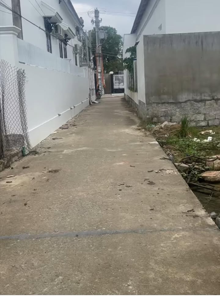 Đất thổ cư Suối Tân, Cam Lâm 143m² giá 1.2 tỷ - Cơ hội đầu tư tuyệt vời!