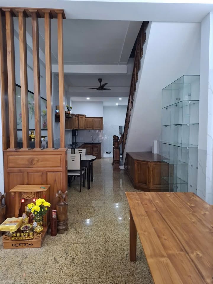 Nhà Mặt Tiền Lý Thường Kiệt Quy Nhơn 67m² giá 5.7 tỷ - Kinh doanh lý tưởng!