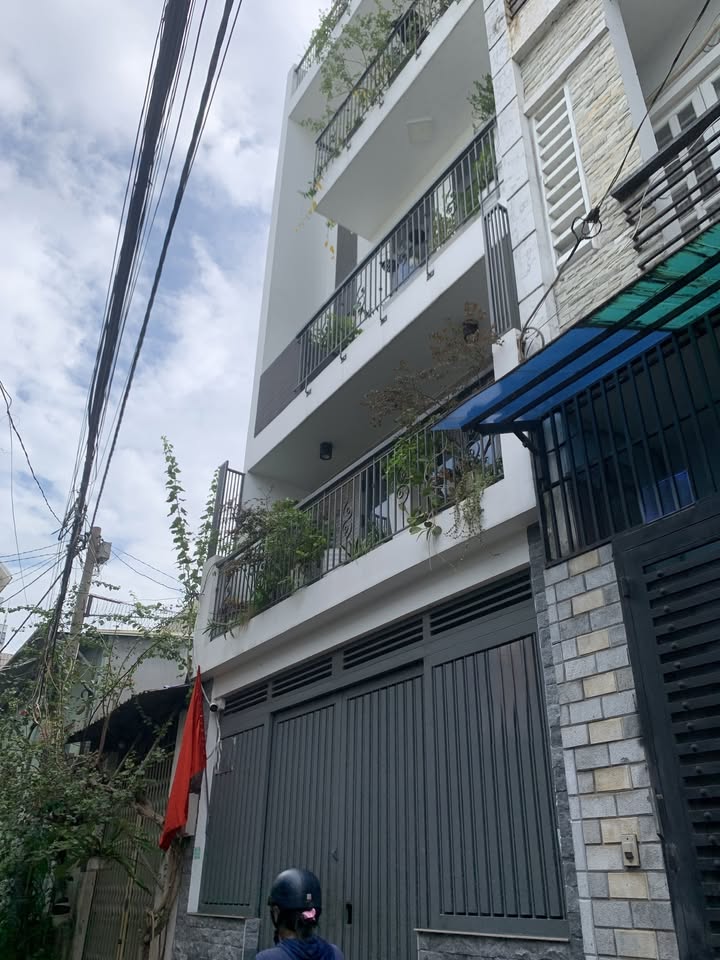 Nhà phố Hoàng Quốc Việt, Quận 7 - 56.9m² giá 5.8 tỷ - Sổ hồng riêng, sẵn sàng vào ở!