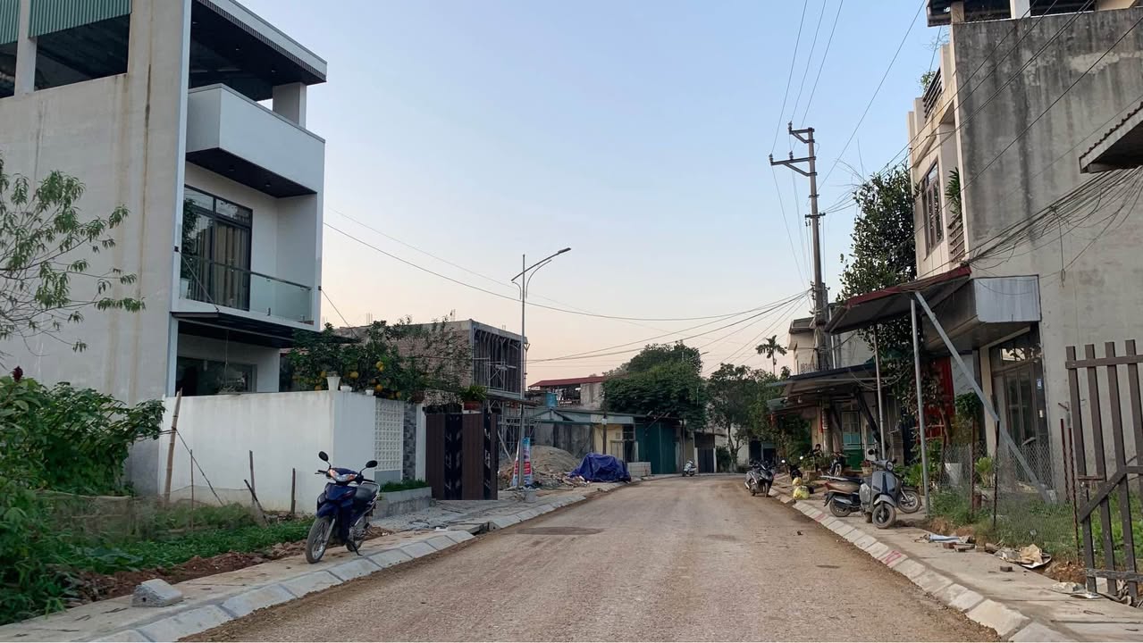 Nhà mặt đường Trương Quyền Yên Bái 72m² giá 2.2 tỷ - Đầu tư sinh lời ngay!