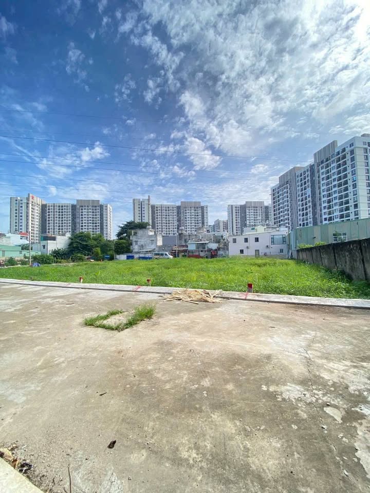 Đất nền Thạnh Xuân 104m² giá 4.4 tỷ - Sổ đỏ chính chủ, hẻm 6m rộng rãi!