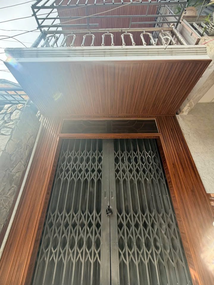 Nhà trệt lầu hẻm 108-114 CMT8, Cái Khế, 22.6m² chỉ 1.45 tỷ - Full nội thất sang trọng!