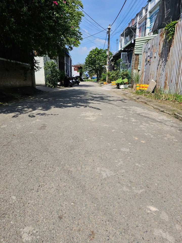 Đất nền Đặng Thúc Vịnh, Đông Thạnh, Hóc Môn 160m² giá 5.65 tỷ - Đường xe hơi tới đất!