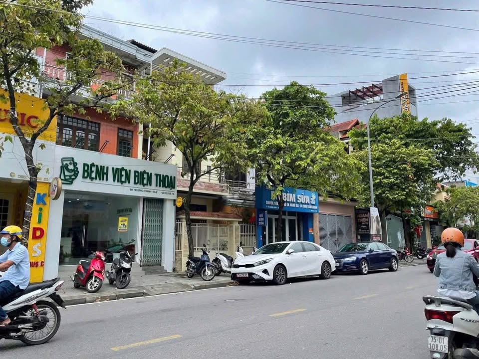 Nhà mặt tiền Trường Chinh, Huế 100m² giá 13 tỷ - Sẵn sàng kinh doanh!