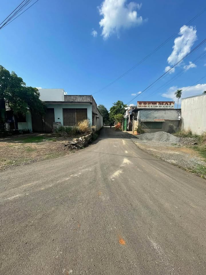 Lô đất 360m² đường Nguyễn Thị Định, Buôn Ma Thuột giá 3.12 tỷ - Vị trí đẹp, giao thông thuận tiện!