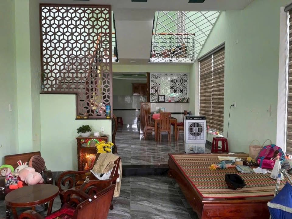 Nhà cho thuê 4 tầng mặt tiền đường Tô Hiến Thành - Giá chỉ 8 triệu/tháng!