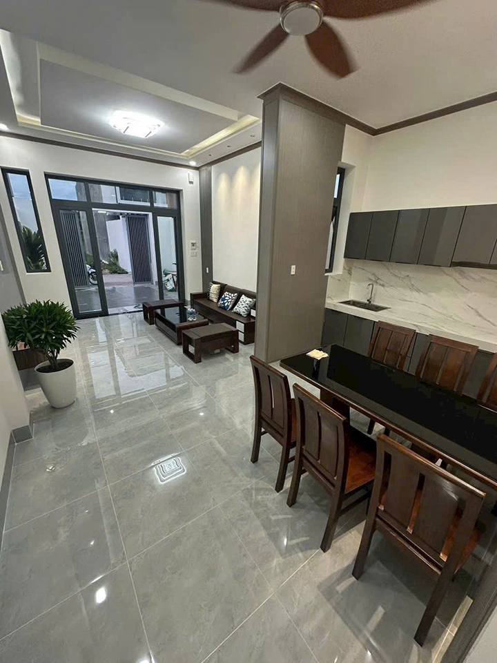 Nhà mới xây tại Phong Nẫm 100m² giá 1.699 tỷ - Ô tô vào tận nhà!