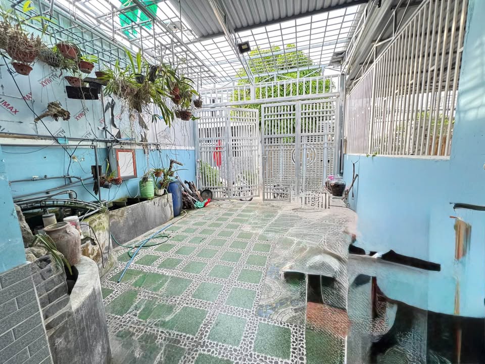 Nhà cấp 4 mới trung tâm Phan Thiết 122m² giá 2 tỷ - Ô tô vào sân ngay!