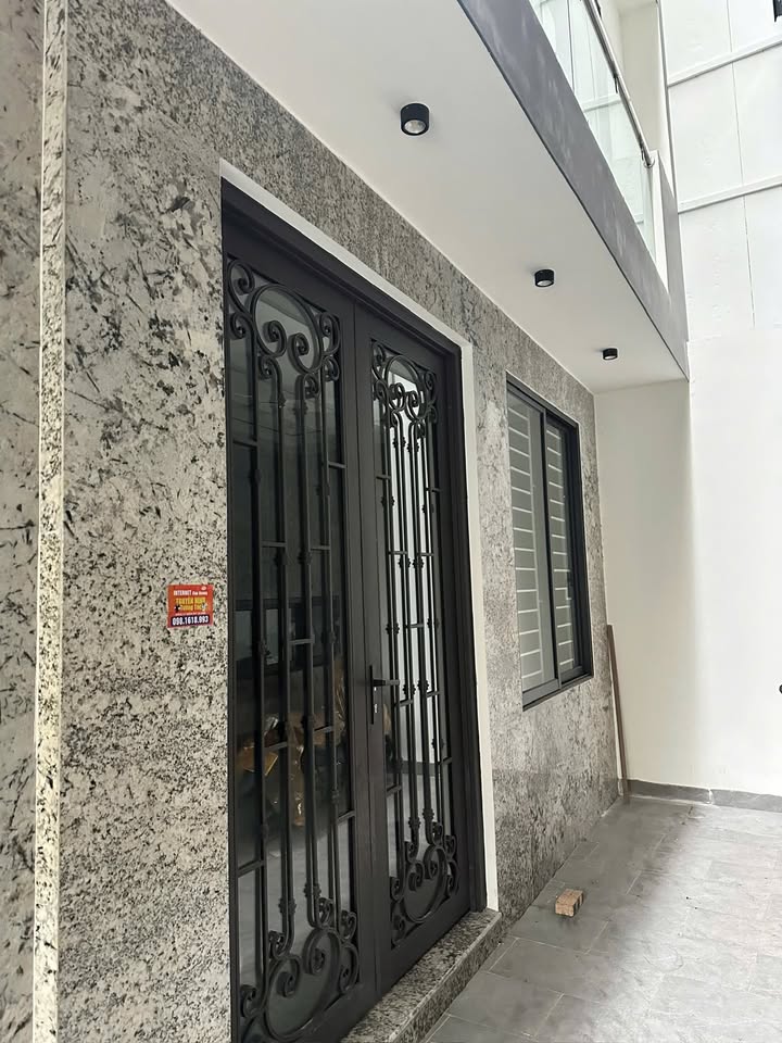 Nhà cho thuê 6 tầng Thanh Am, Việt Hưng 30m² giá 10 triệu - Nhà mới xây chưa ở!