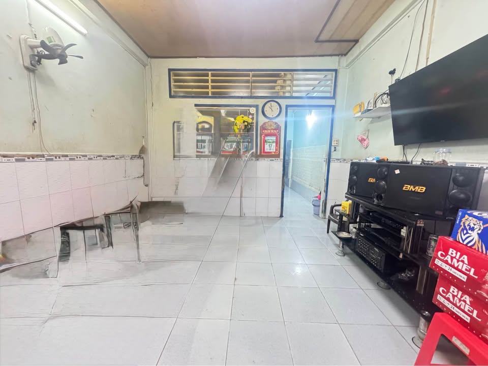 Cần bán nhà hẻm 4m Phường 7, Cà Mau 83m² - Sổ hồng riêng, giá chỉ 1.3 tỷ!