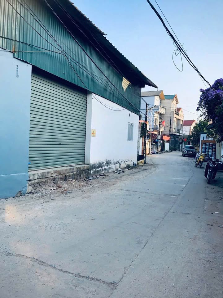 Đất mặt trục chính Long Xuyên 80m² giá 4 tỷ - Kinh doanh tuyệt vời!