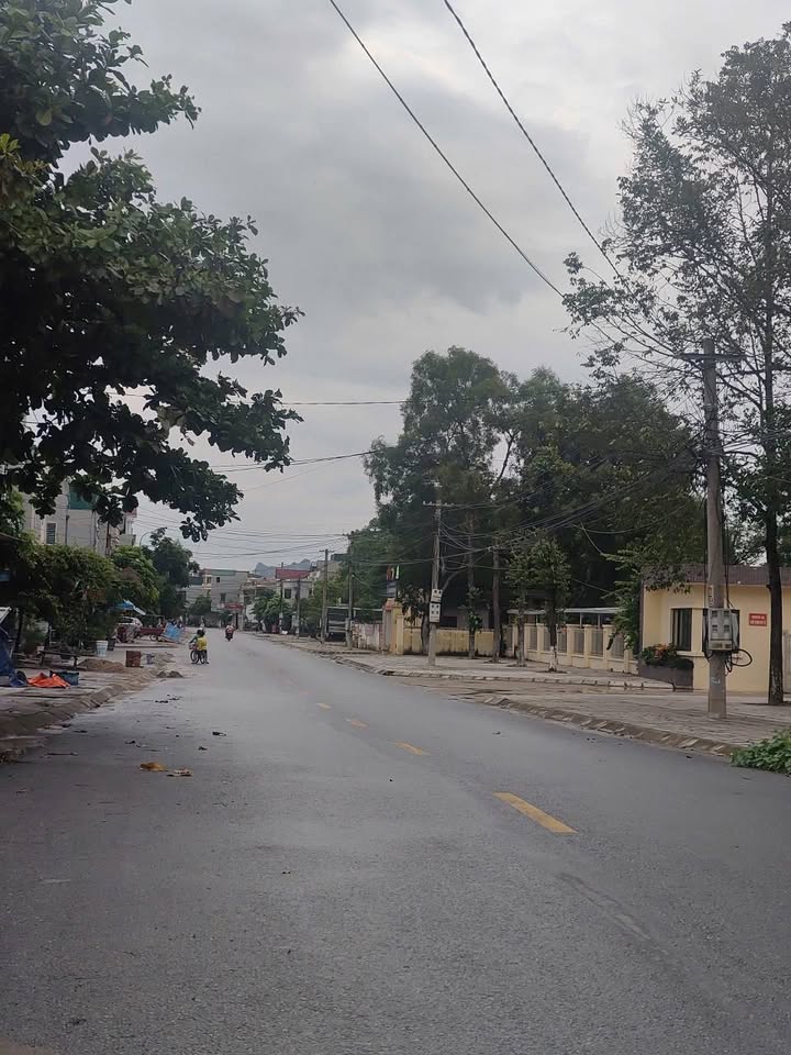 Nhà 2 tầng 91m² tại phố Quyết Thắng, Thanh Hóa - Chính chủ cần bán gấp!