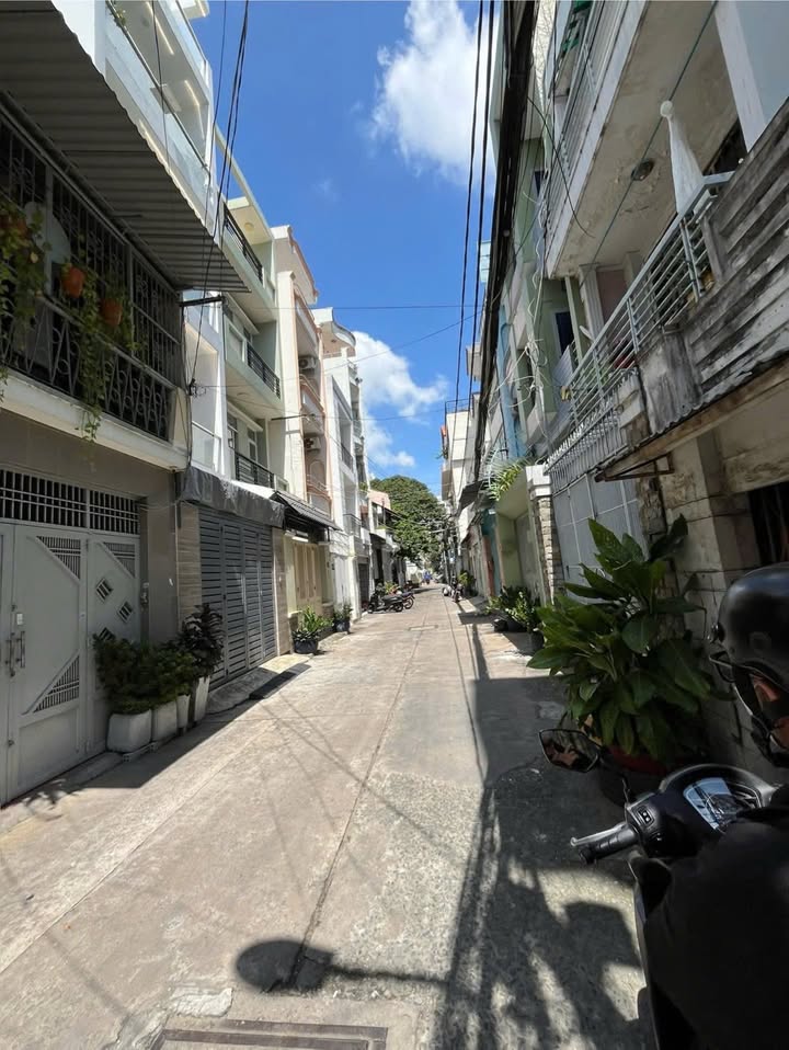 Nhà phố Lý Thường Kiệt, Quận 11 - 68m² giá 14 tỷ - Đầu tư sinh lời ngay!