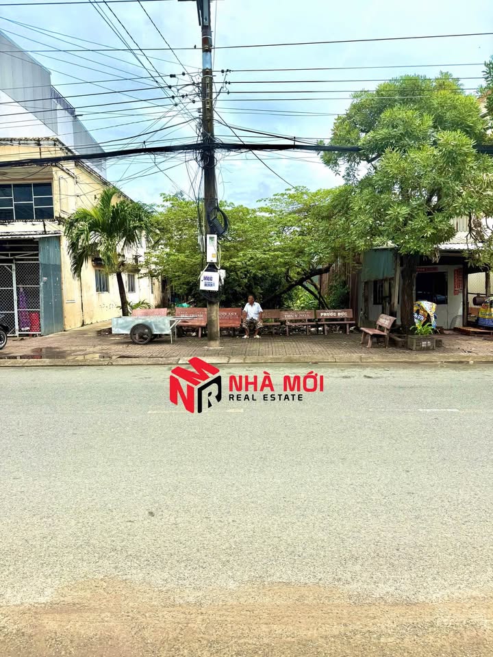 Đất nền đẹp đường Lý Văn Lâm, Cà Mau 372m² giá 5.65 tỷ - Vị trí vàng gần siêu đô thị T&T!