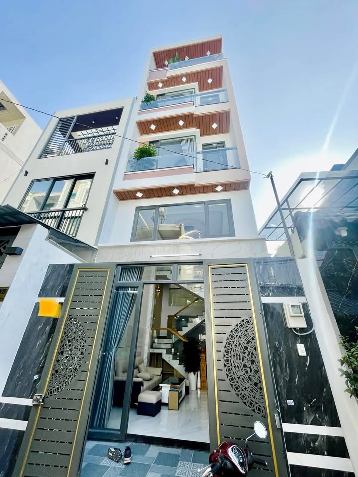 Nhà 5 tầng Tân Phú 51m² giá 6 tỷ - Khu dân trí an ninh!