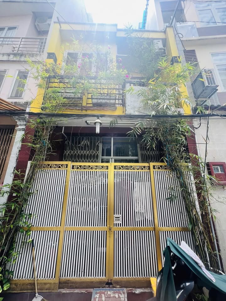 Nhà phố Nguyễn Trãi, Quận 5, 40m² giá 7.2 tỷ - Khu dân trí cao, an ninh tốt!