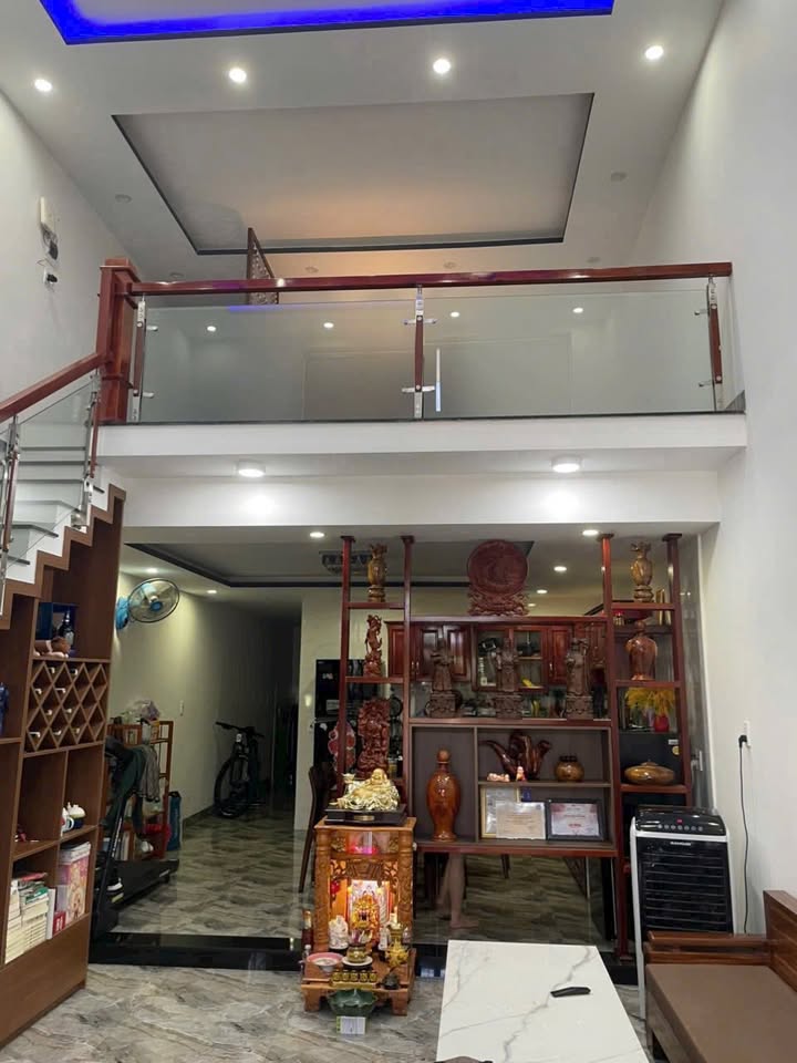 Nhà gác lửng Đà Nẵng 85m² giá 5.5 tỷ - Nội thất đẹp, chính chủ!