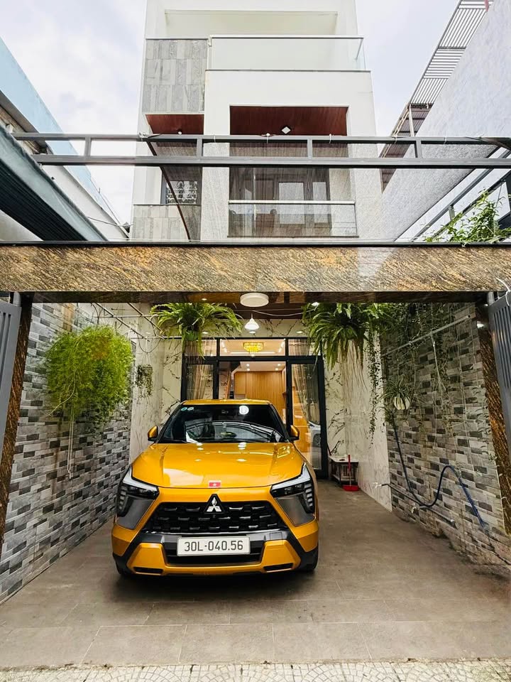 Nhà 3 tầng Hòa Cường, Hải Châu 90m² giá 10.6 tỷ - Sẵn sàng vào ở ngay!