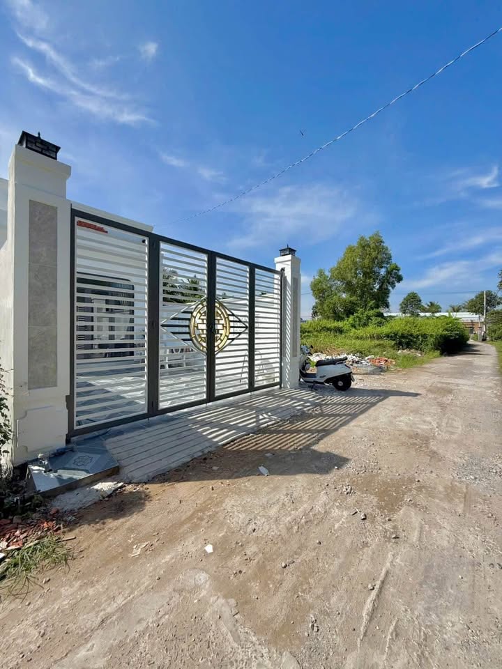 Nhà phố Mỹ Phong 130m² giá 1.67 tỷ - Full nội thất, sẵn sàng vào ở!