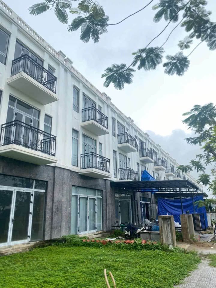 Nhà 3 tầng mặt tiền Đường Lê Đức Anh, Thủy Vân, TP Huế 120m² - Giá chỉ 6.2 tỷ!