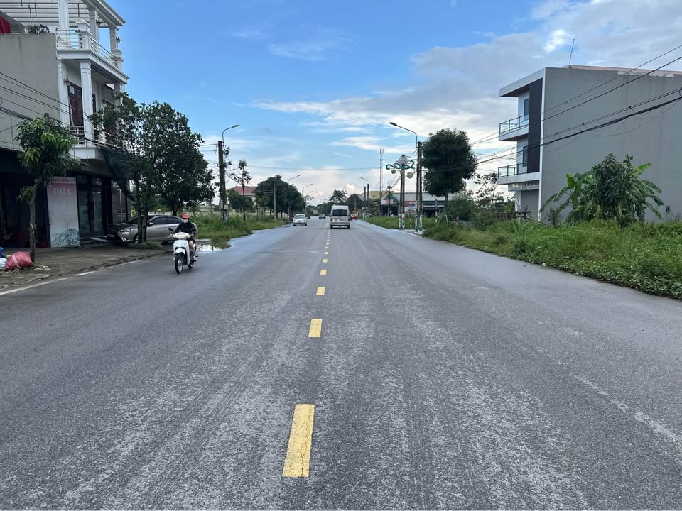 Đất nền xã Ninh Tiến - 114m² giá 7 tỷ - Khu vực đông dân cư, tiện ích đầy đủ!