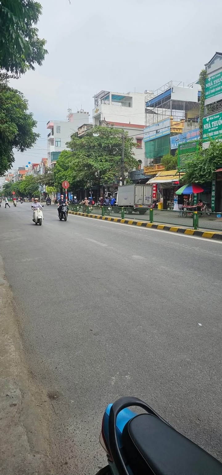 Bán FrontHouse Lý Bôn Thái Bình 68m² - Mặt tiền 4.1m, Kinh doanh đắc địa!