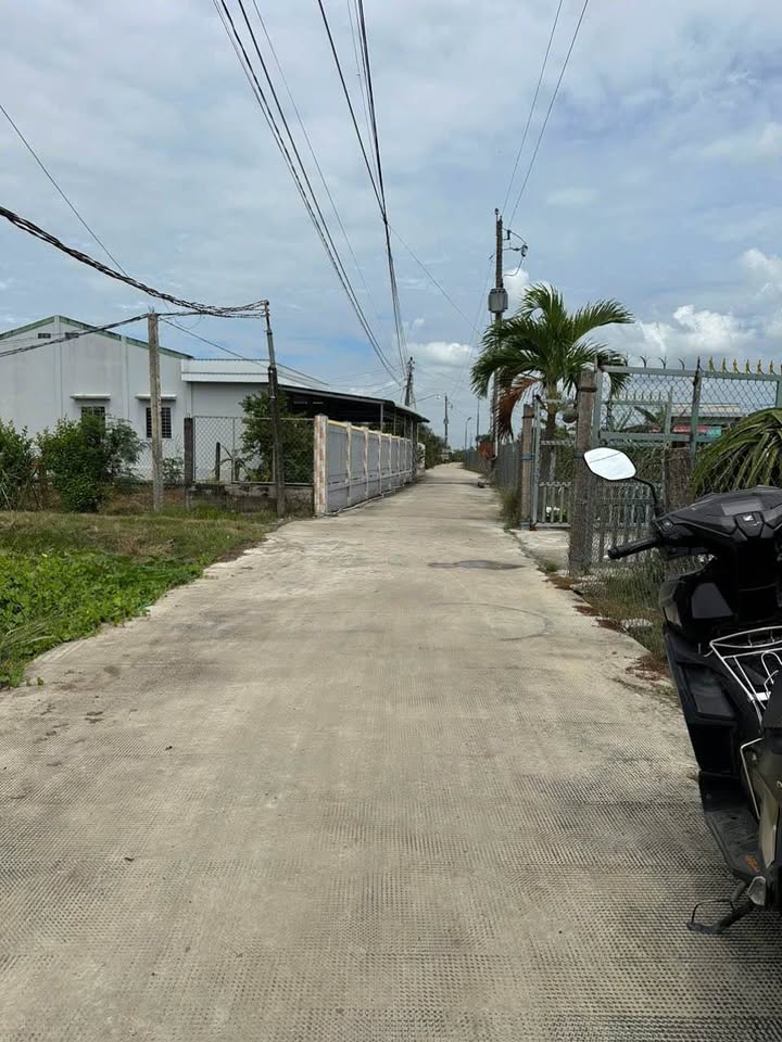 Đất thổ cư Long Trì, Châu Thành, 227m² giá 650 triệu - Đầu tư lý tưởng!