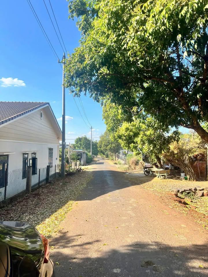 Lô đất Cư Êbur, Buôn Ma Thuột 205m² giá 1.55 tỷ - Đầu tư sinh lời ngay!