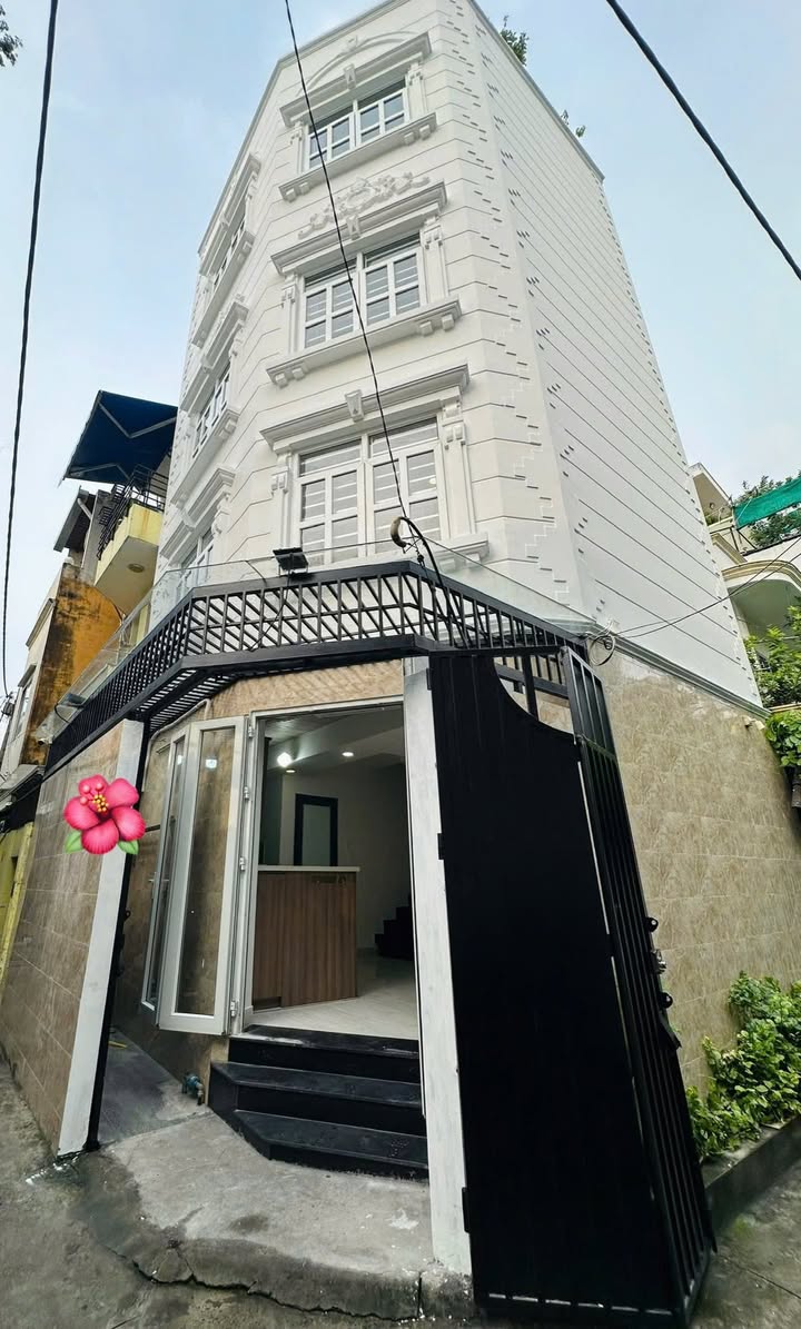 Nhà đẹp 5 tầng BTCT 45m² hẻm ô tô Phan Văn Trị - chỉ 7.2 tỷ