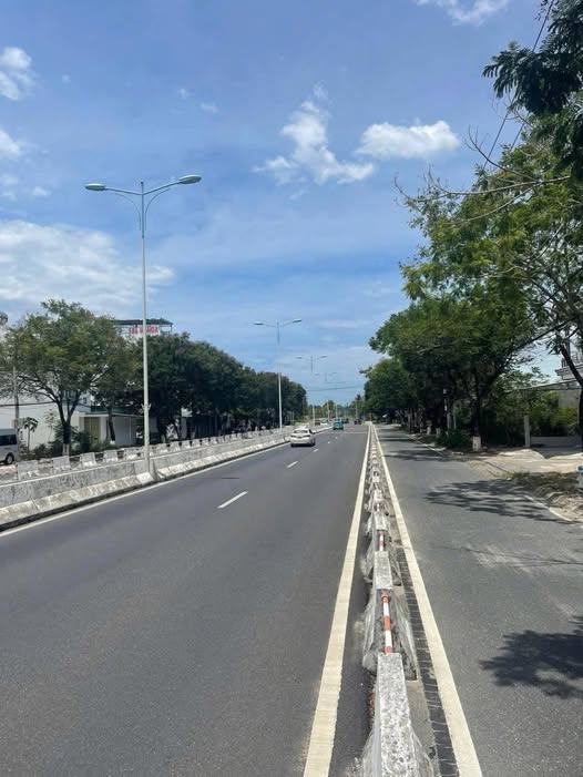 Lô đất Tái Định Cư mặt tiền Nguyễn Tất Thành 100m² giá 3.6 tỷ - Đầu tư sinh lời ngay!