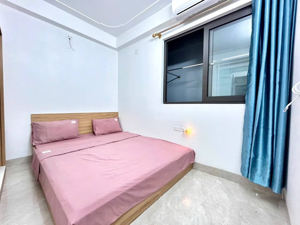 Nhà cho thuê 718 Đường Láng 1N1K - Nội thất đầy đủ, an ninh tốt