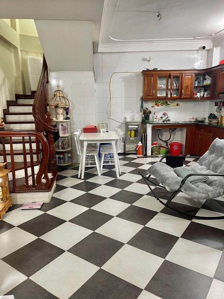 Nhà phố Nguyễn Đổng Chi 39m² giá 9 tỷ - Kinh doanh sầm uất, ô tô đỗ cửa!