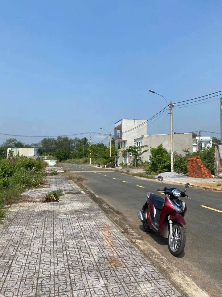 Đất nền đường 8, phường Long Phước, quận 9, 54m² - Giá chỉ 2.5 tỷ, bớt lộc!