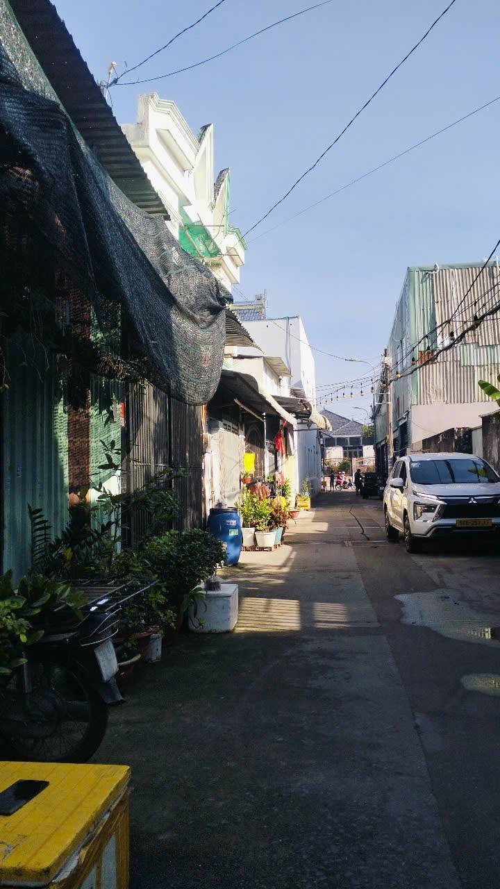 Đất thổ cư 100m² tại Thới Tam Thôn, Hóc Môn - Bán đất tặng nhà cấp 4 chỉ 2.89 tỷ!