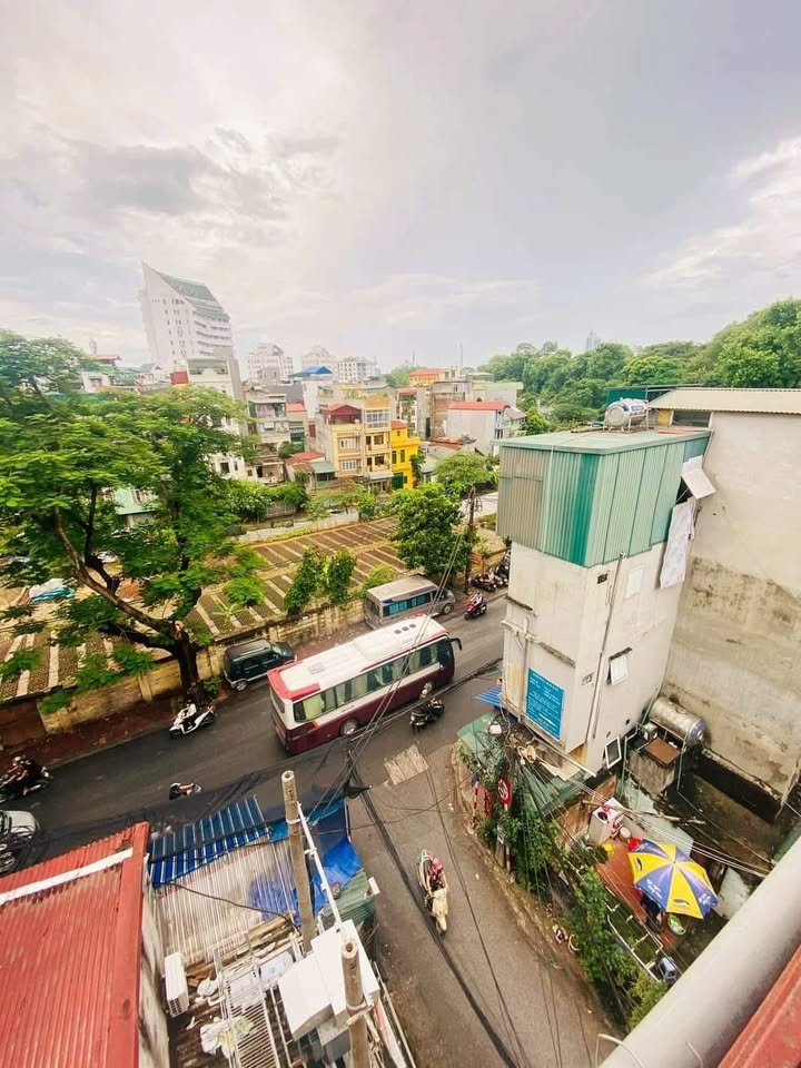 Đất kinh doanh mặt tiền Hoàng Hoa Thám, Ba Đình 64m² giá chỉ 13.9 tỷ - Sẵn sàng bàn giao!