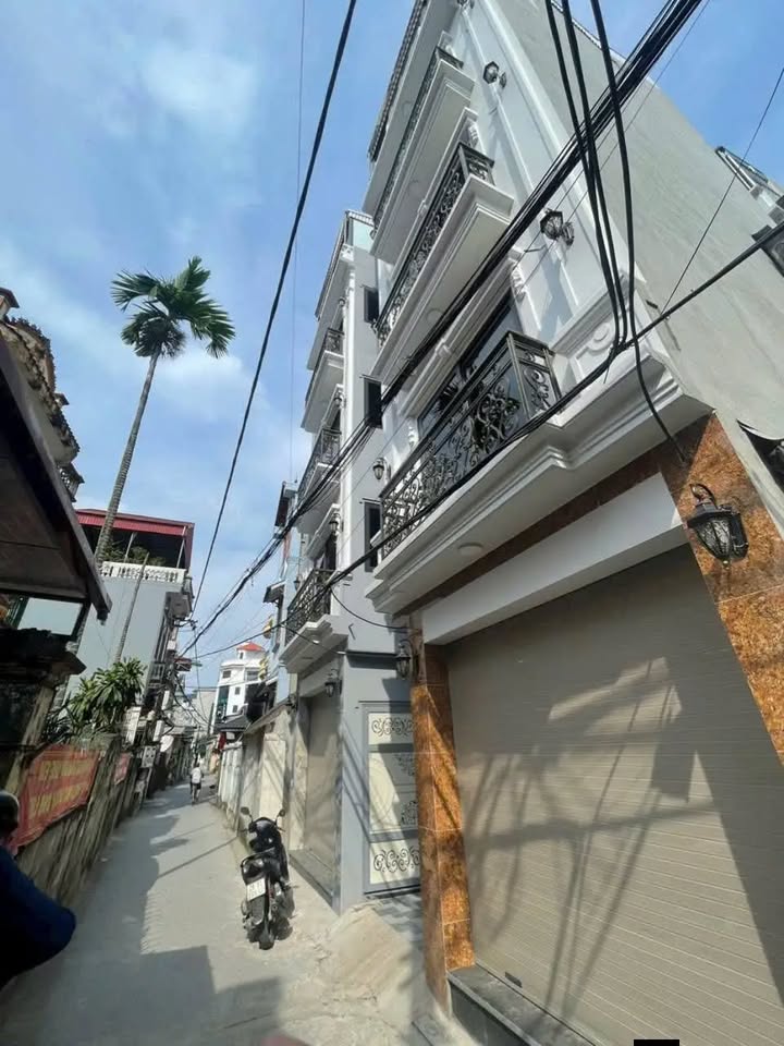 Bán nhà 5 tầng Trịnh Văn Bô, Xuân Phương 30m² giá 8 tỷ - Ô tô đỗ cửa, thang máy xịn!