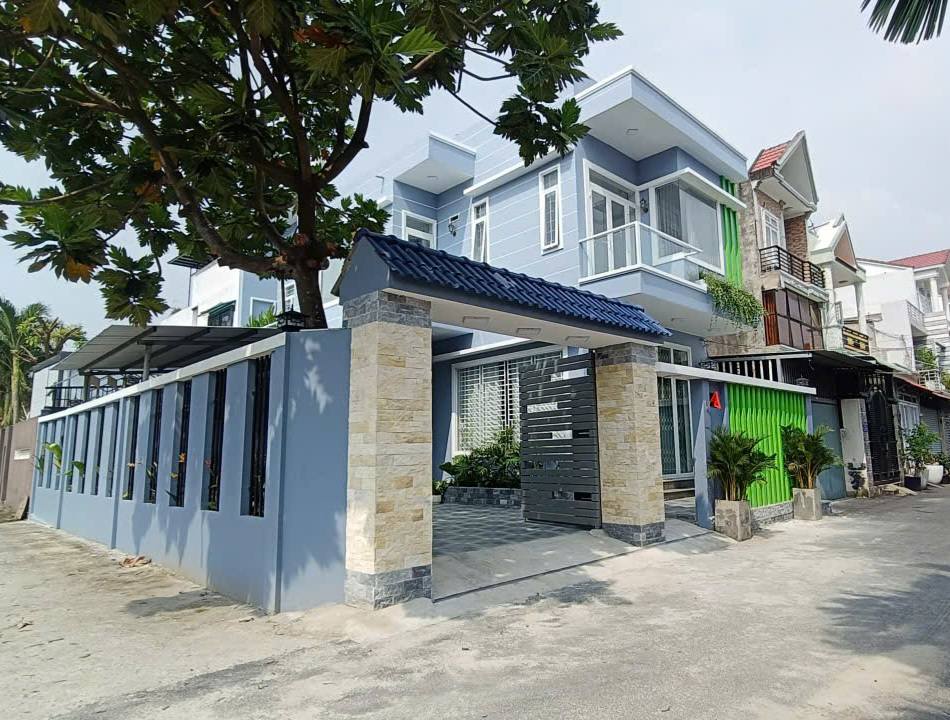 Nhà vườn mini Lái Thiêu 180m² giá thỏa thuận - Thiết kế hiện đại, sân riêng đậu 6 xe hơi!