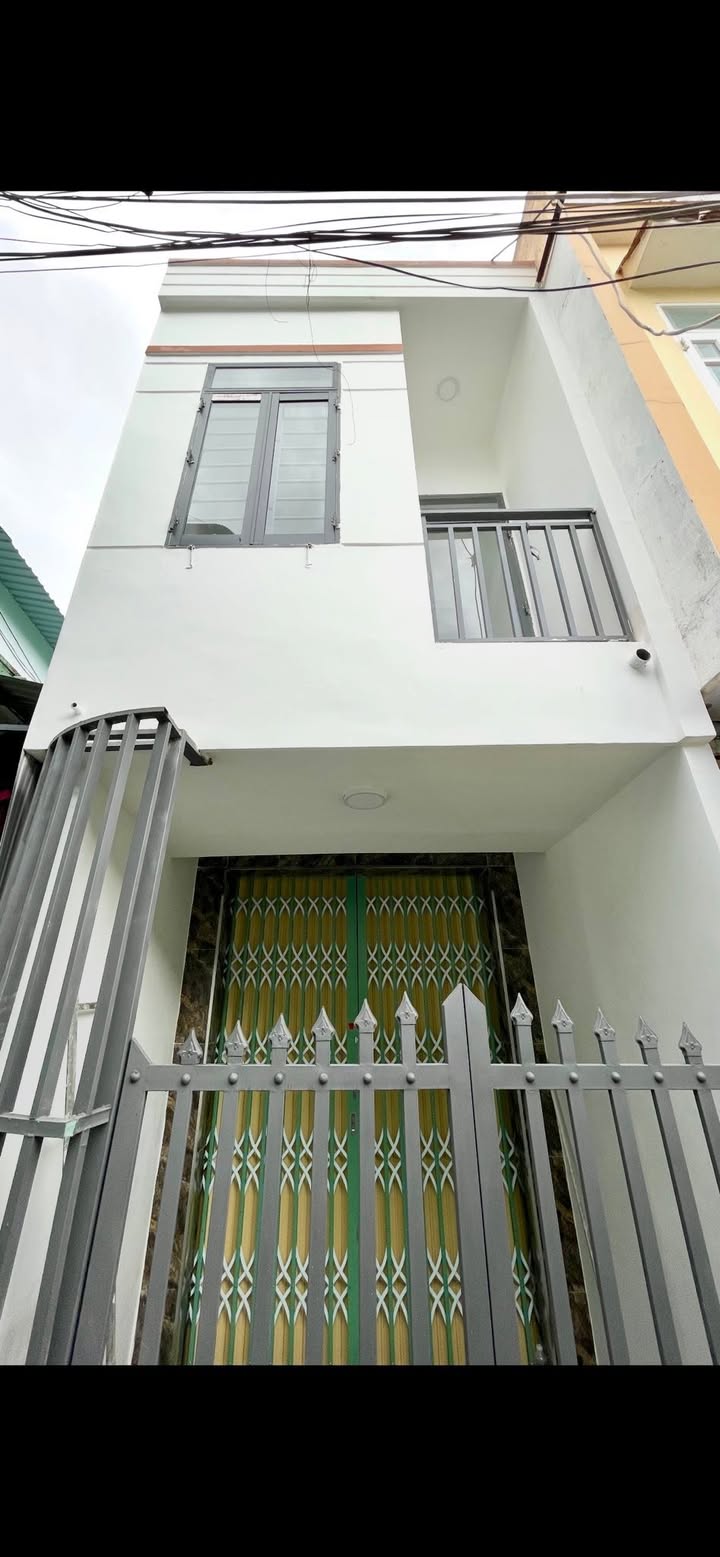 Nhà 2 tầng hẻm đường Hoàng Văn Thụ Quy Nhơn 28m² giá 1.75 tỷ - Pháp lý sổ đỏ chính chủ!