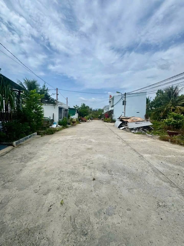 Lô đất Vĩnh Điềm Thượng 98,1m² giá 2,15 tỷ - Sổ hồng chính chủ!