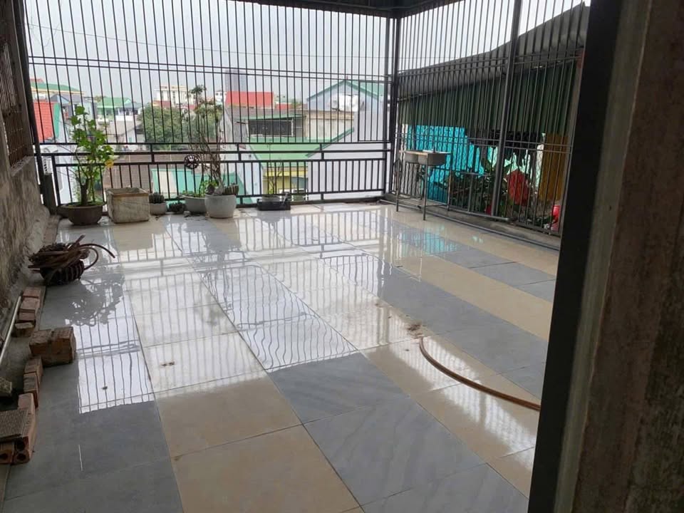 Cho thuê nhà 3 tầng tại Phan Tất Thông, Vinh 8 triệu - Không gian rộng rãi, thoáng đãng!