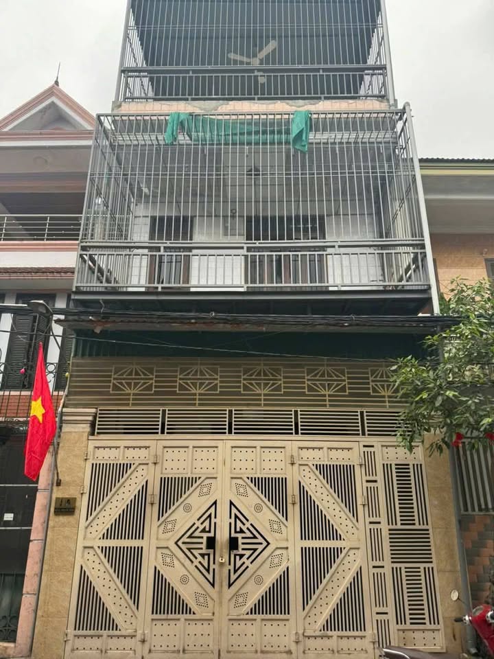 Nhà cho thuê 3 tầng phường Hà Huy Tập 100m² giá 8.5 triệu - Thích hợp làm văn phòng hoặc trung tâm đào tạo!