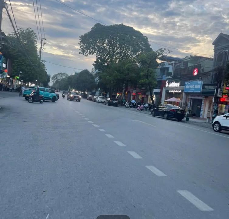 Nhà phố Lê Lai, Thanh Hóa 104m² giá 6 tỷ - Kinh doanh sầm uất, đầu tư ngay!