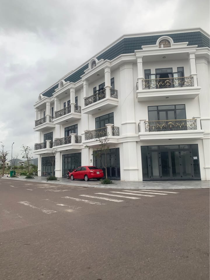 Shophouse 3 tầng mặt tiền Quốc lộ 19, 140m² giá 5.5 tỷ - Kinh doanh sầm uất!