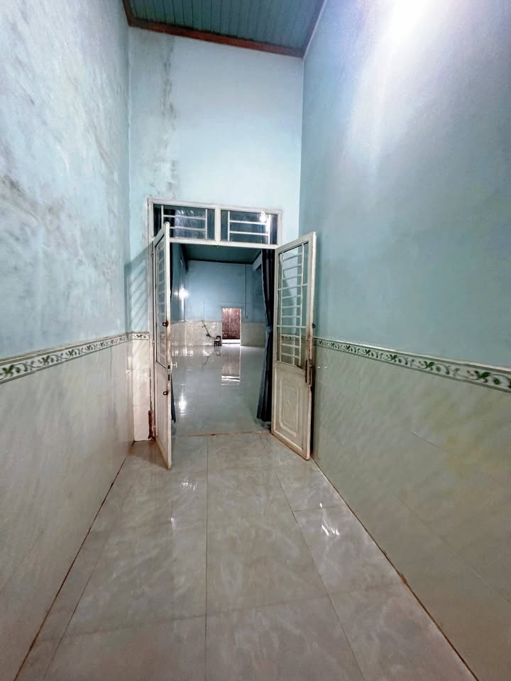 Nhà cấp 4 hẻm 471 Trường Chinh, 180m² giá chỉ 1.5 tỷ - Phong thủy tốt, thuận tiện đi lại!