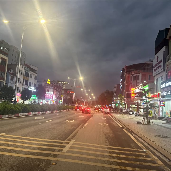 Lô đất kinh doanh mặt đường Nguyễn Tất Thành 103m² - Đối diện khu chung cư Vinaconex!