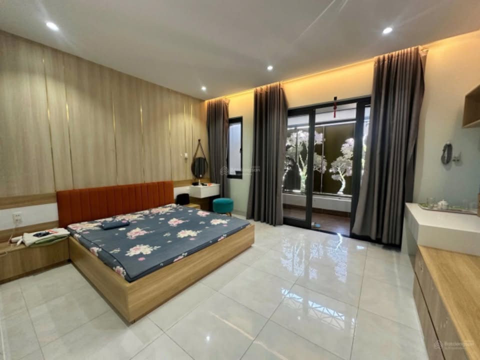 Nhà cho thuê 3 tầng KĐT VCN Phước Long 1 75m² giá 18 triệu - Full nội thất, gần công viên!