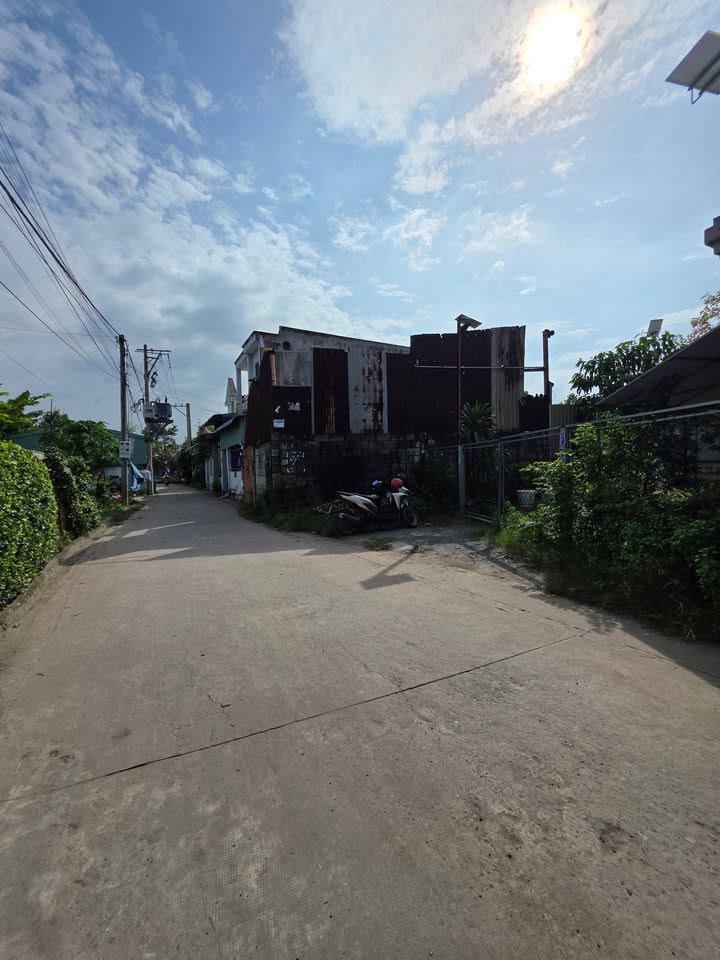 Đất thổ cư Tân Đông Hiệp 352m² giá 5.5 tỷ - Tiềm năng đầu tư hấp dẫn!